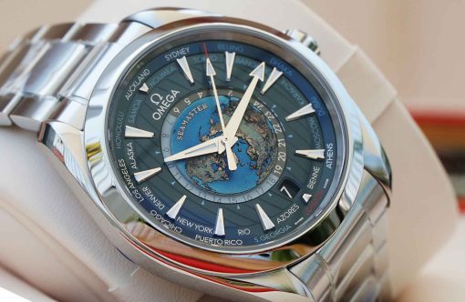 Omega Seamaster Aqua Terra 150m Co Axial Master Chronometer GMT Worldtimer 43mm Men’s Watch Green Rubber 220.32.43.22.10.001
